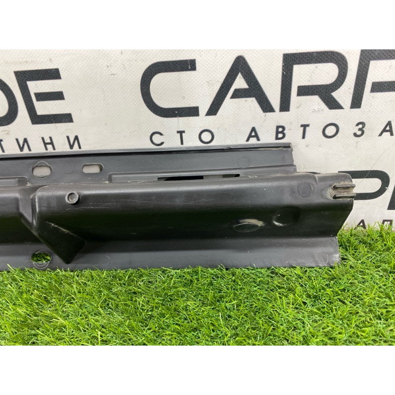 Крепление порога (кузов и элементы) BMW X5 E53 M57d30 51718408710