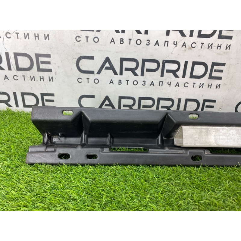 Крепление порога (кузов и элементы) BMW X5 E53 M57d30 51718408710