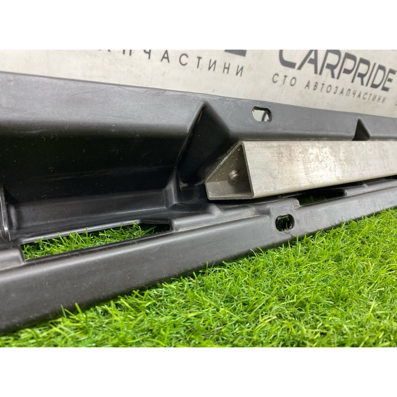 Крепление порога (кузов и элементы) BMW X5 E53 M57d30 51718408710