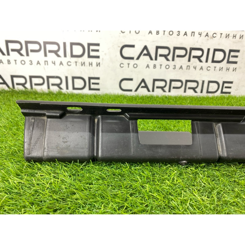 Крепление порога (кузов и элементы) BMW X5 E53 M57d30 51718408710