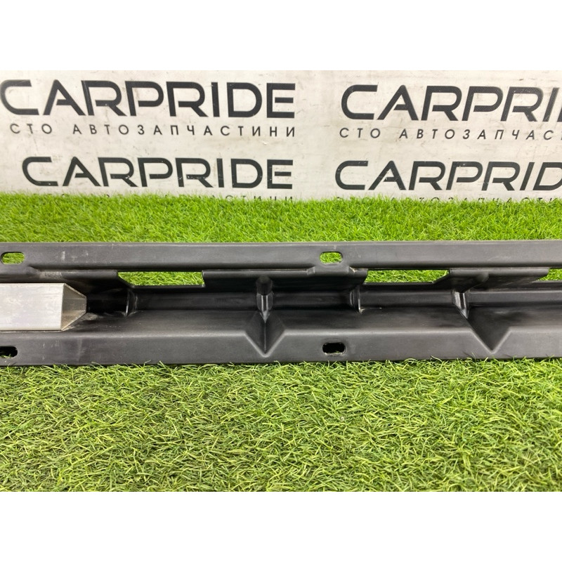 Крепление порога (кузов и элементы) BMW X5 E53 M57d30 51718408709