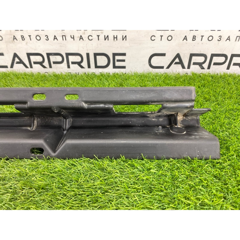 Крепление порога (кузов и элементы) BMW X5 E53 M57d30 51718408709