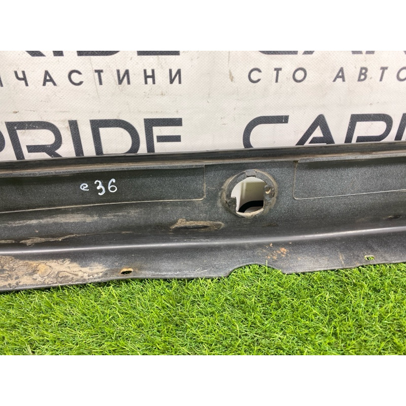 Накладка на поріг (кузов і елементи) BMW 3-series E36 51712234187