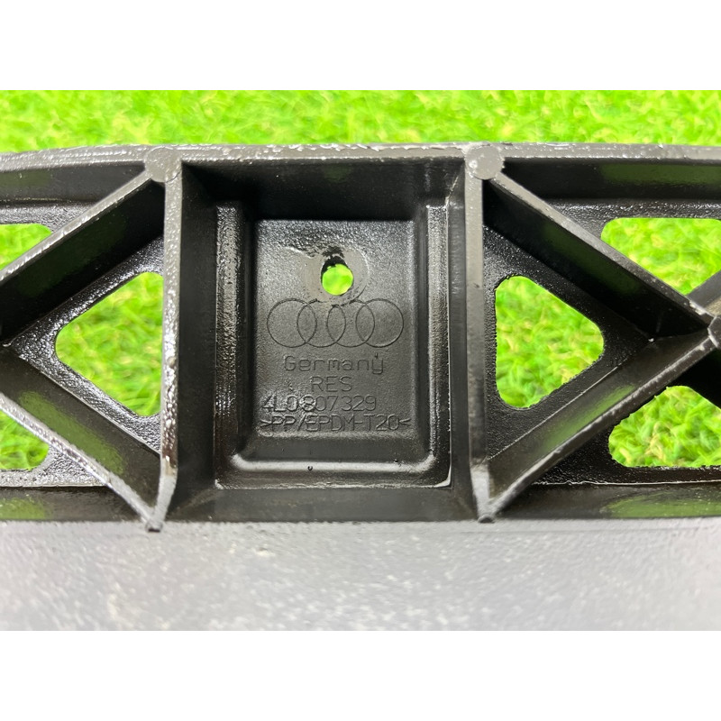 Крепление бампера (кузов и элементы) AUDI Q7 4L 2007 3.6 4L0807329