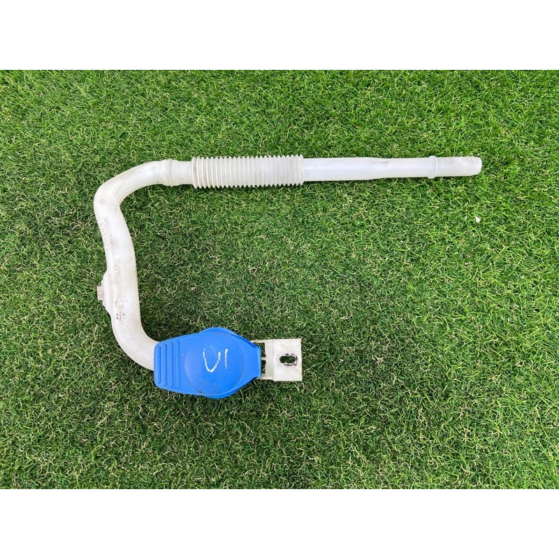 Горловина бачка омывателя (кузов и элементы) Volkswagen Touareg II NF 2013 3.0 7P6955463