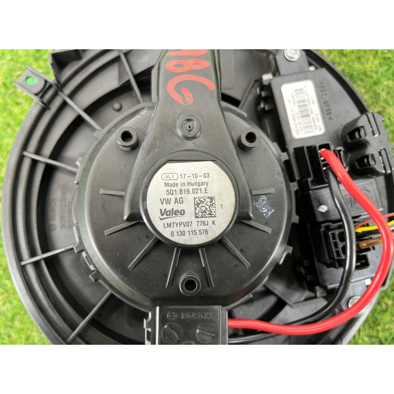 Мотор печки (отопление и кондиционирование) AUDI A3 8V 2018 2.0 CZRA 5Q1819021E