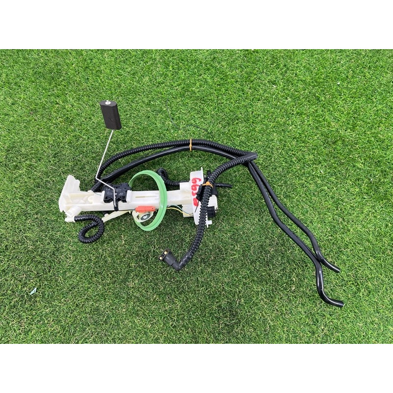 Датчик уровня топлива (электрика / датчики) BMW X5 E70 2008 3.0 N52N 16117195469