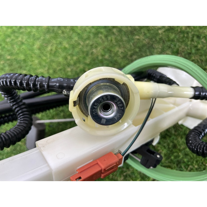 Датчик уровня топлива (электрика / датчики) BMW X5 E70 2008 3.0 N52N 16117195469