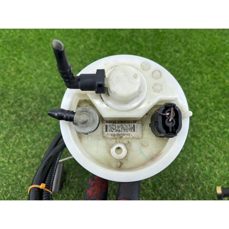 Датчик уровня топлива (электрика / датчики) BMW X5 E70 2008 3.0 N52N 16117195469