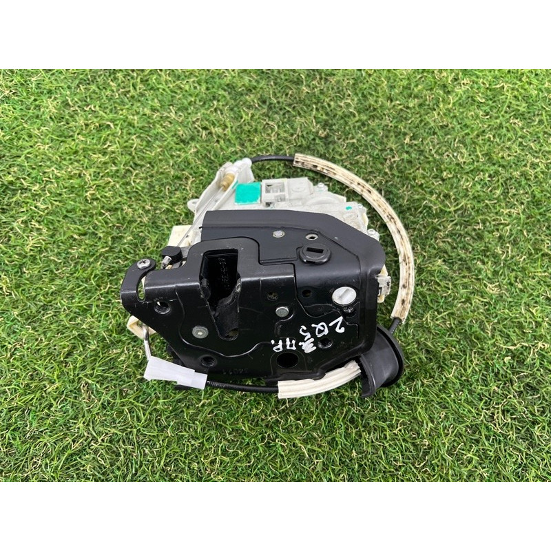 Замок двери (кузов и элементы) AUDI Q5 8R 2012 3.2 CALB 8K0839016D