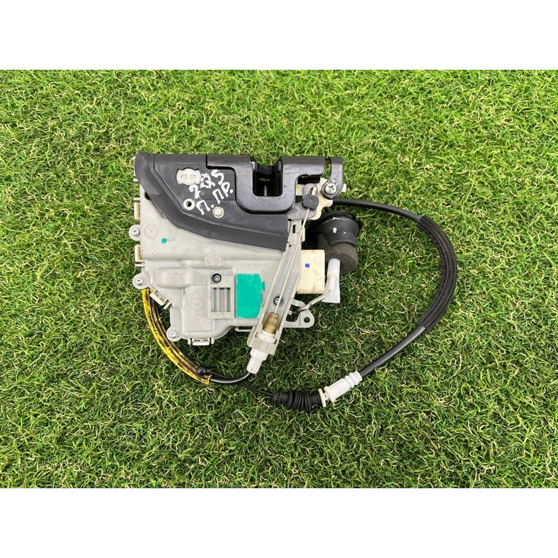 Замок двери (кузов и элементы) AUDI Q5 8R 2012 3.2 CALB 8J1837016D