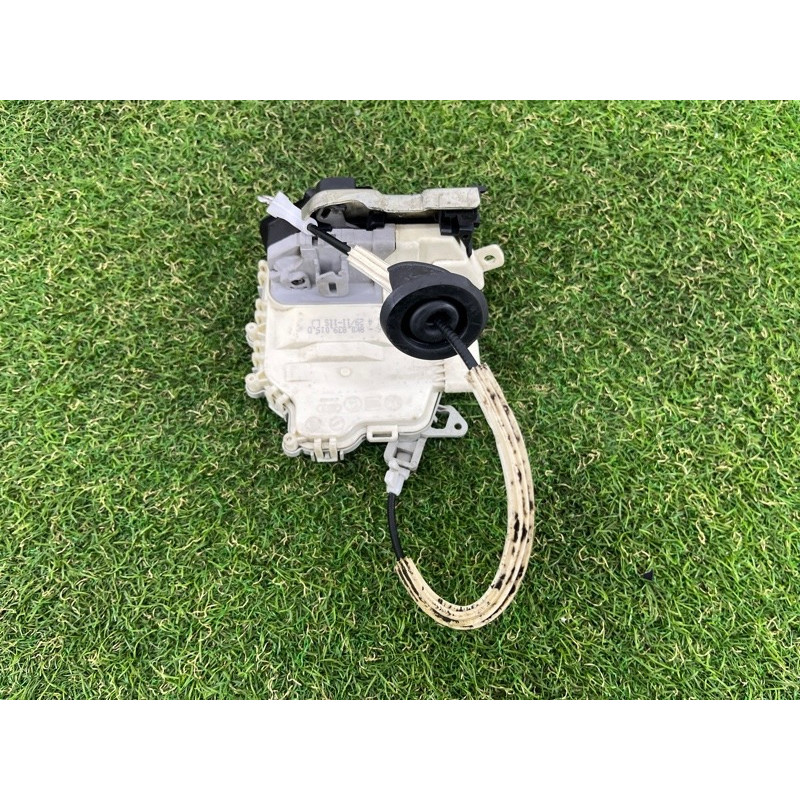 Замок двери (кузов и элементы) AUDI Q5 8R 2012 3.2 CALB 8K0839015D