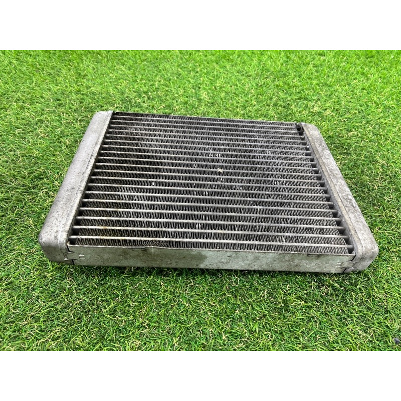 Радиатор масляный (система охлаждения) BMW X5 E70 2008 4.8 N62/TU 17217586546