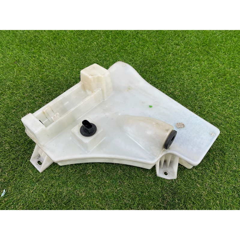 Бачок омивача (кузов і елементи) Volkswagen Touareg NF 2012 3.6 7P0955453A