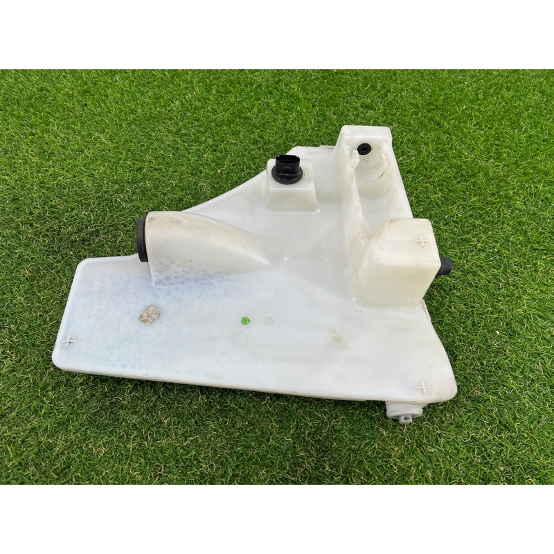 Бачок омивача (кузов і елементи) Volkswagen Touareg NF 2012 3.6 7P0955453A