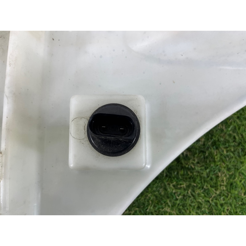 Бачок омивача (кузов і елементи) Volkswagen Touareg NF 2012 3.6 7P0955453A