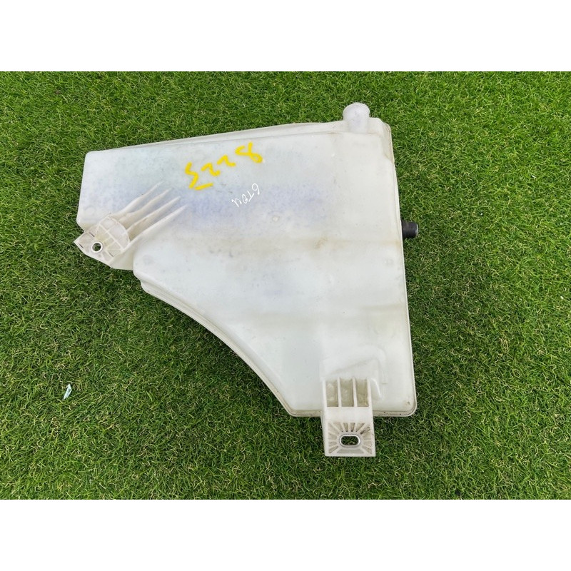 Бачок омивача (кузов і елементи) Volkswagen Touareg NF 2012 3.6 7P0955453A