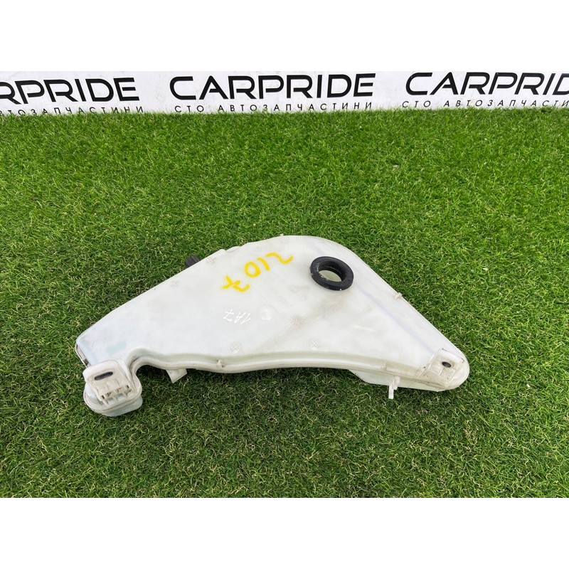 Бачок омывателя (кузов и элементы) AUDI A7 4G 2013 3.0 CGXB 4G8955453D