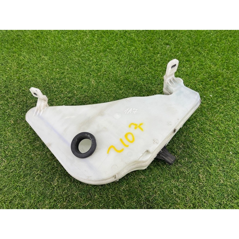 Бачок омывателя (кузов и элементы) AUDI A7 4G 2013 3.0 CGXB 4G8955453D