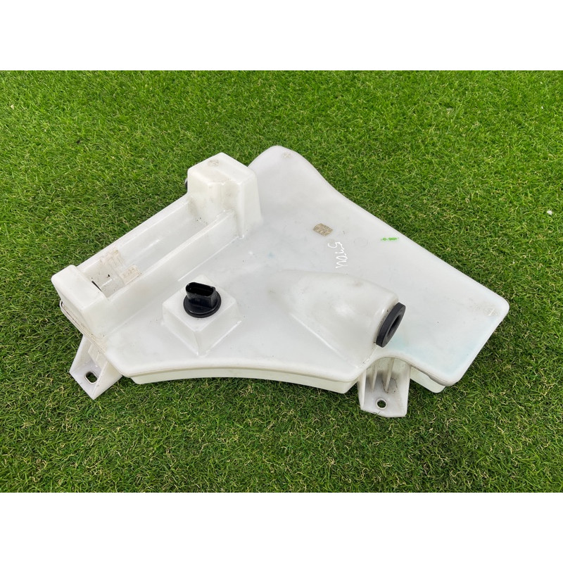 Бачок омывателя (кузов и элементы) Volkswagen Touareg NF 2012 3.0 7P0955453A