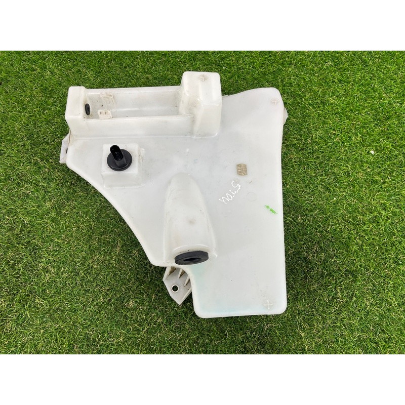 Бачок омывателя (кузов и элементы) Volkswagen Touareg NF 2012 3.0 7P0955453A