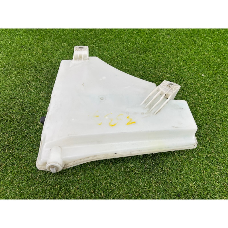 Бачок омывателя (кузов и элементы) Volkswagen Touareg NF 2012 3.0 7P0955453A