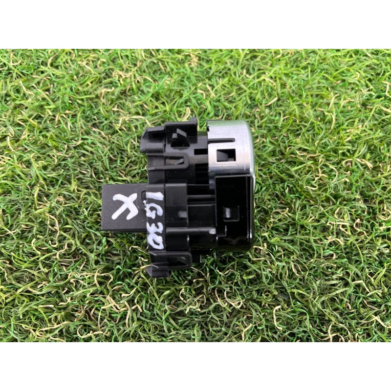 Кнопка Start Stop (електрика / кнопки) BMW 5-series G30 2017 2.0 B46B20 61316835087