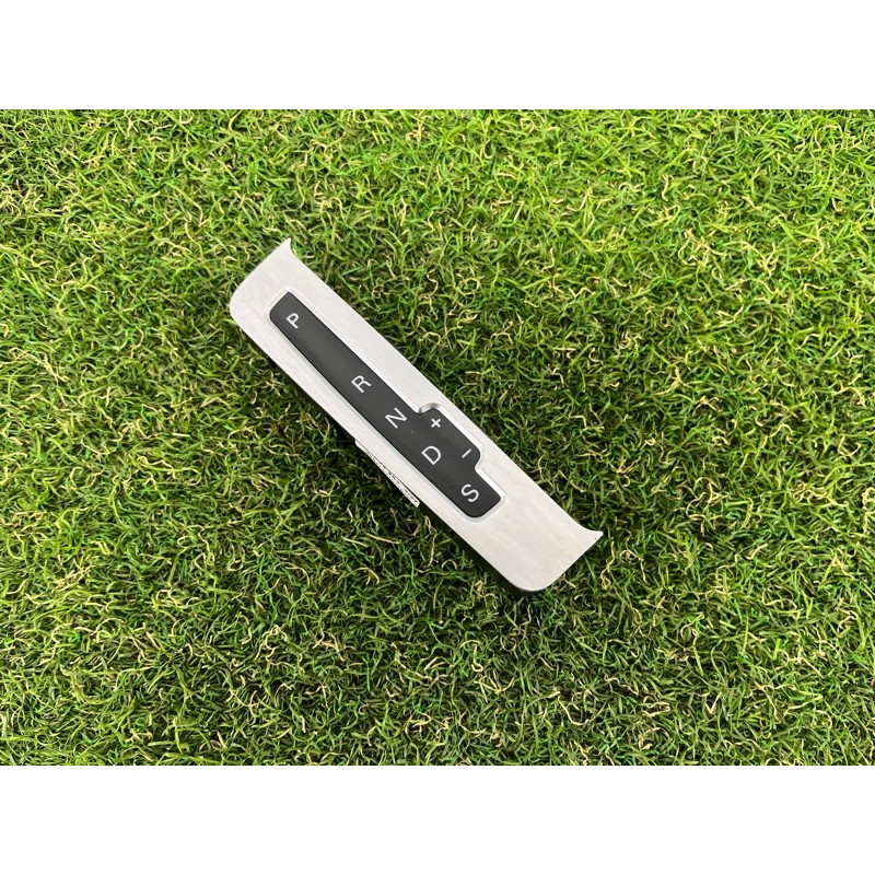 Индикатор селектора акпп (электрика) AUDI Q5 8R 2012 3.2 CALB 8K17134633Q7