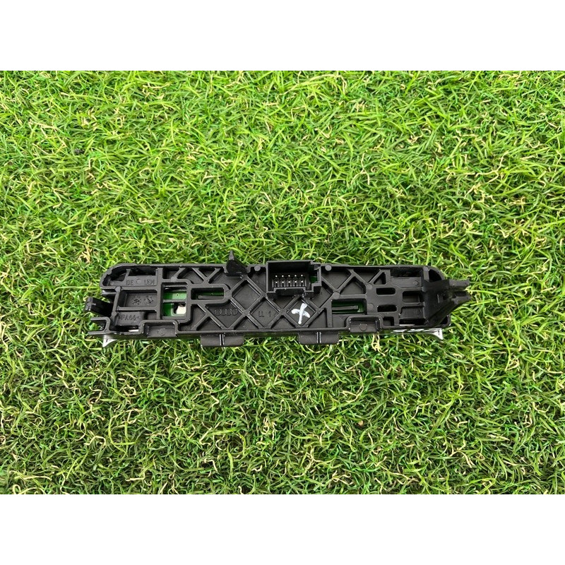 Индикатор селектора акпп (электрика) AUDI Q5 8R 2012 3.2 CALB 8K17134633Q7