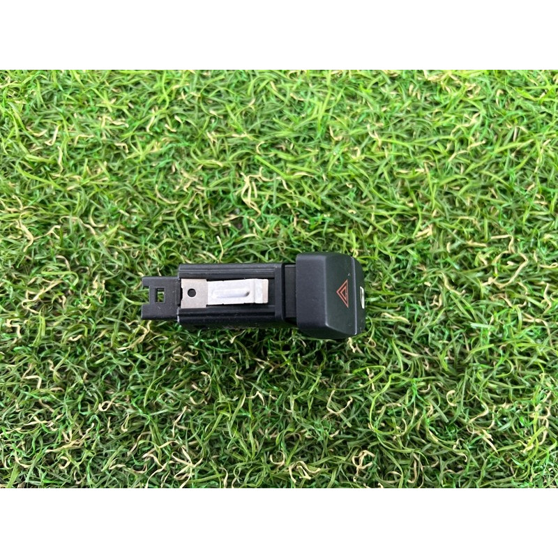 Кнопка аварийной сигнализации (электрика / кнопки) BMW 5-series F10 2011 3.0 61319161896