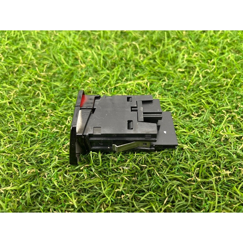 Кнопка аварійної сигналізації (електрика / кнопки) BMW 5-series G30 2017 2.0 B46B20 61316993047