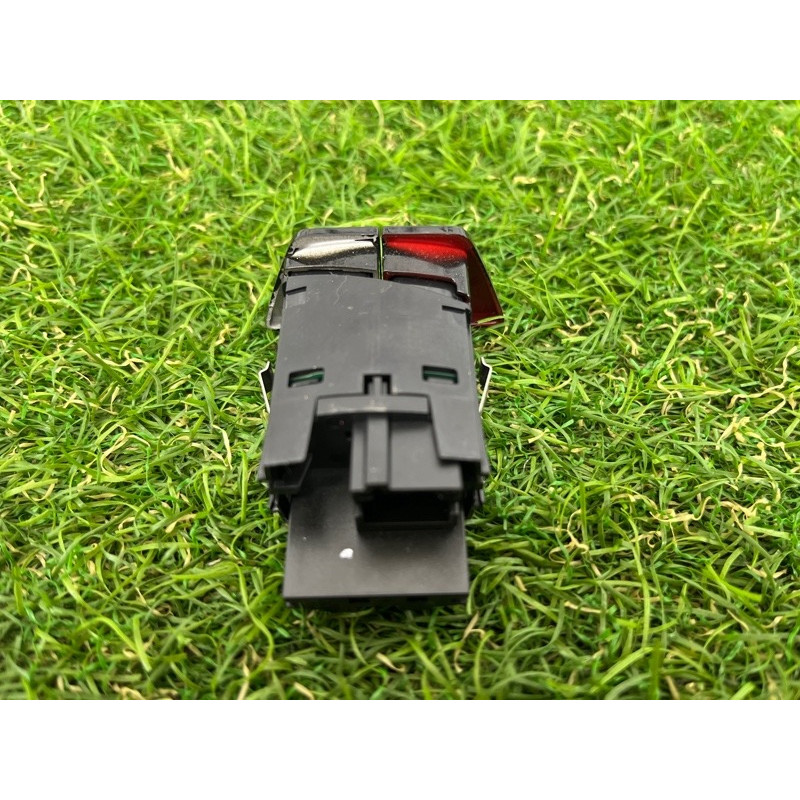 Кнопка аварійної сигналізації (електрика / кнопки) BMW 5-series G30 2017 2.0 B46B20 61316993047