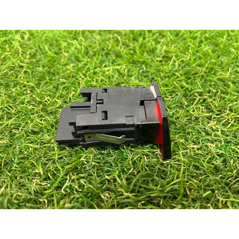 Кнопка аварійної сигналізації (електрика / кнопки) BMW 5-series G30 2017 2.0 B46B20 61316993047