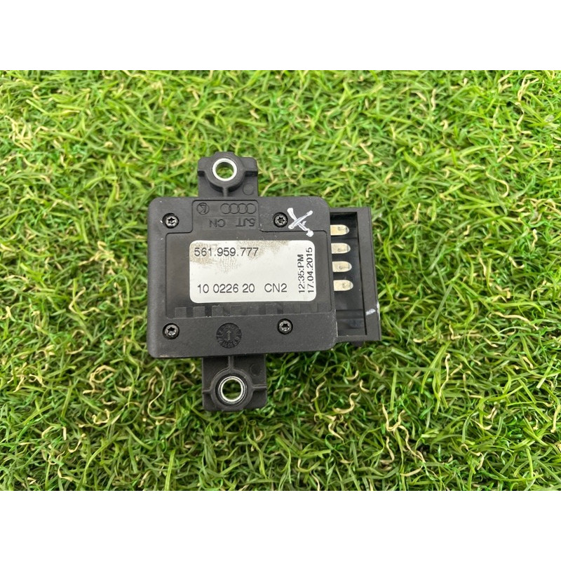 Кнопка регулировки сиденья (электрика / кнопки) Volkswagen Passat B7 2016 1.8 5619597779B9