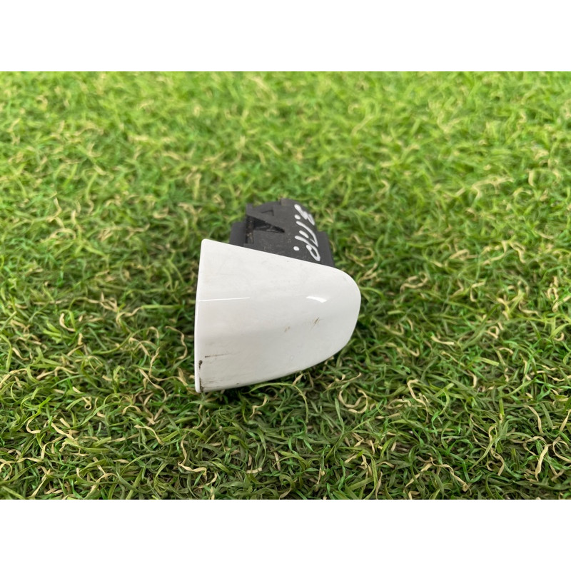 Заглушка внешней ручки (кузов и элементы) AUDI Q5 8R 2012 3.2 CALB 8T0837167A