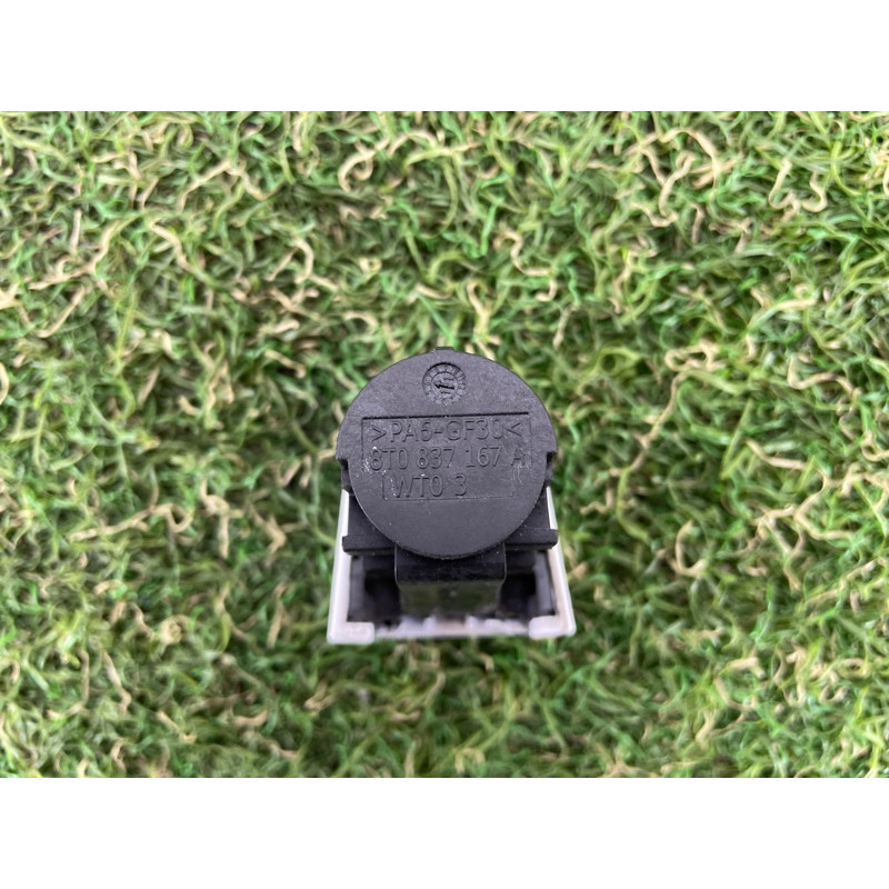 Заглушка внешней ручки (кузов и элементы) AUDI Q5 8R 2012 3.2 CALB 8T0837167A