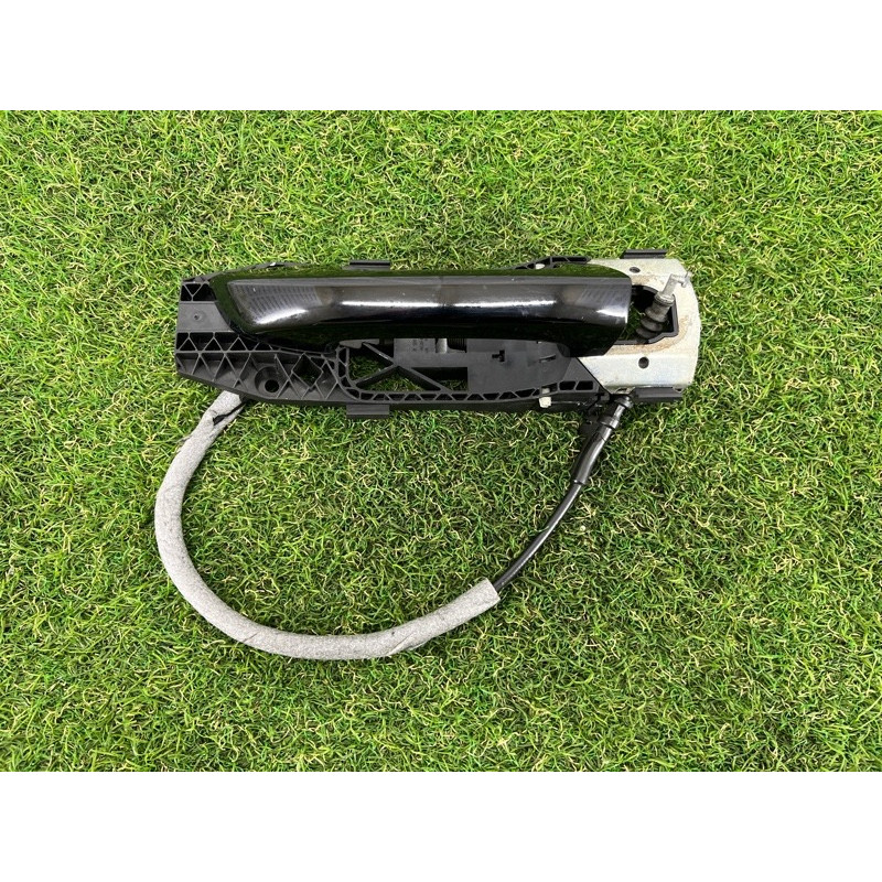 Ручка двери внешняя (кузов и элементы) Volkswagen Passat B7 2016 1.8 1K8837205FGRU