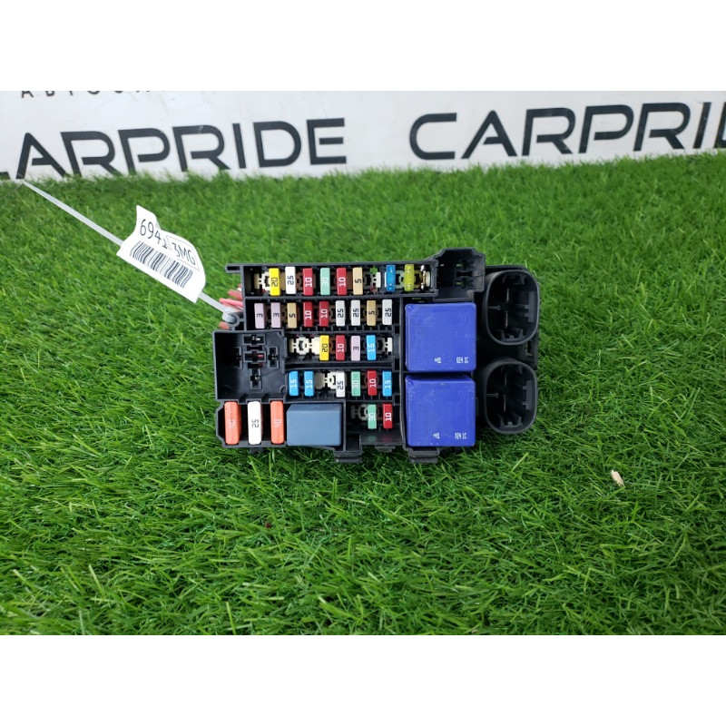 Блок предохранителей (электрика) Renault Megane 3 2011 1,5 dCi (K9K837) 18013301D