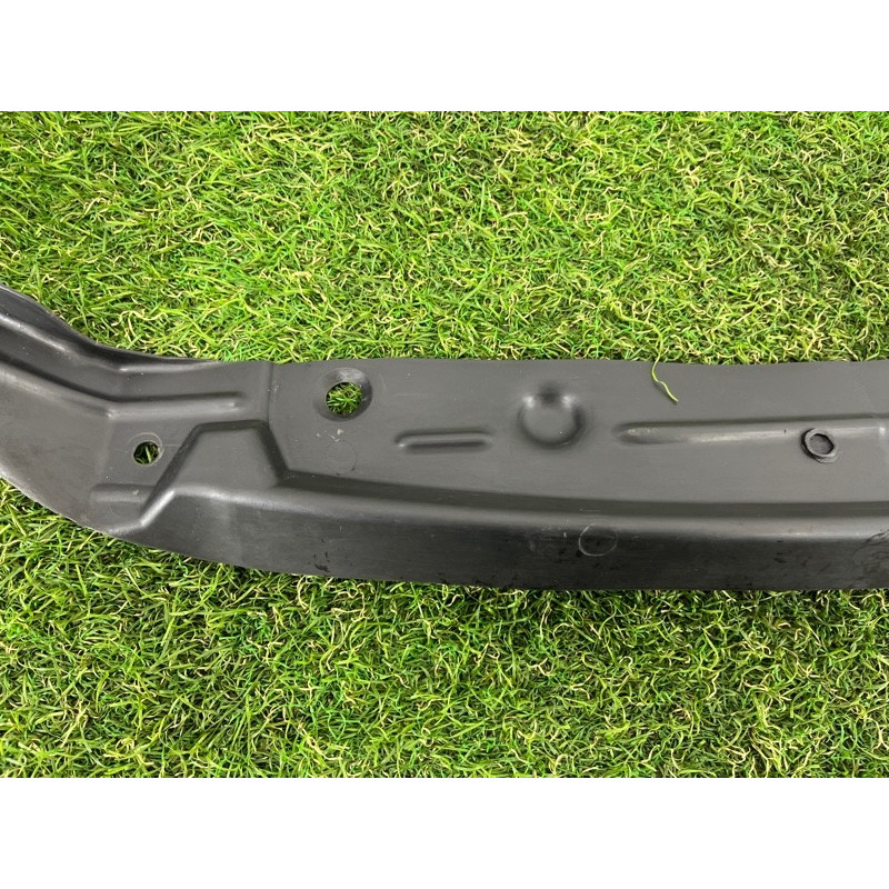 Уплотнитель крыла (кузов и элементы) AUDI Q7 4L 2007 3.6 4L0821112