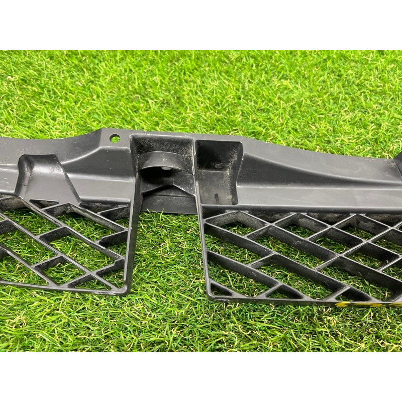 Кріплення бампера (кузов і елементи) Volkswagen Touareg NF 2012 3.6 7P6807863
