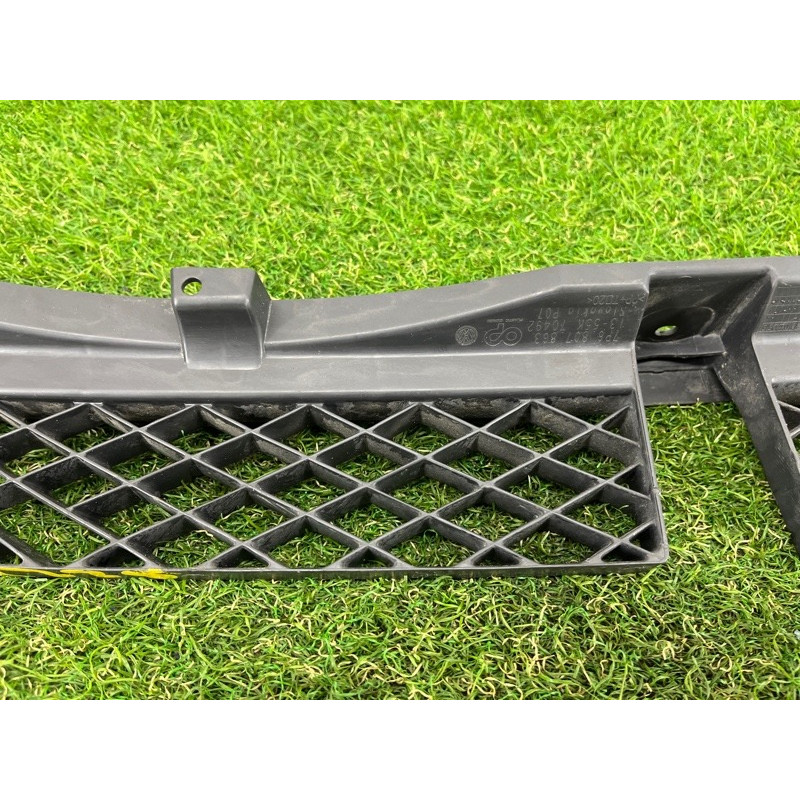 Кріплення бампера (кузов і елементи) Volkswagen Touareg NF 2012 3.6 7P6807863