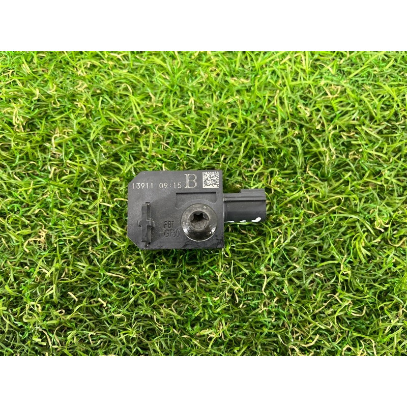 Датчик удара (электрика / датчики) CHEVROLET Cruze J300 2011 1.4 13502577