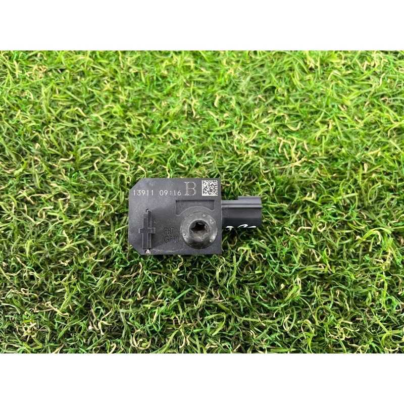 Датчик удара (электрика / датчики) CHEVROLET Cruze J300 2011 1.4 13502577