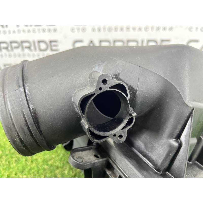 Корпус воздушного фильтра (впускная система) BMW X5 E70 2008 3.0 N52N 13717548885