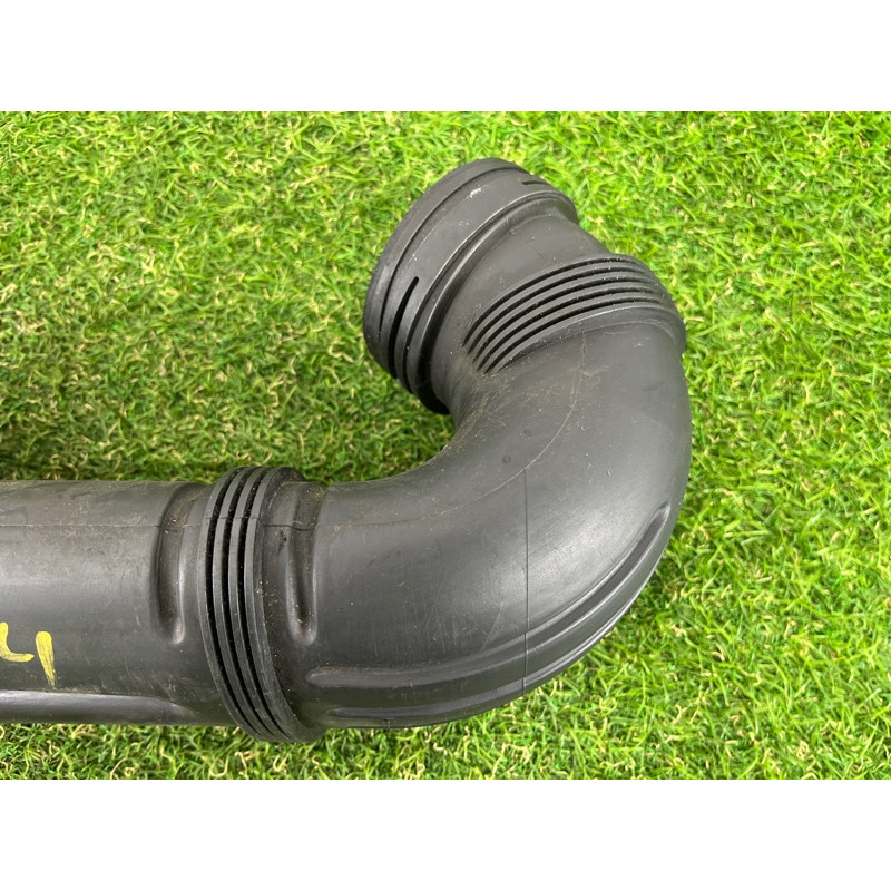 Патрубок повітряного фільтра (подача палива) AUDI Q7 4L 2007 3.6 7L0129684B