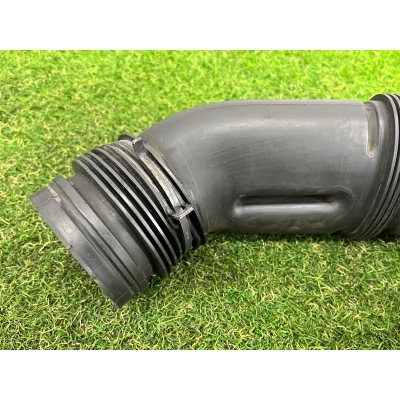 Патрубок повітряного фільтра (подача палива) AUDI Q7 4L 2007 3.6 7L0129684B