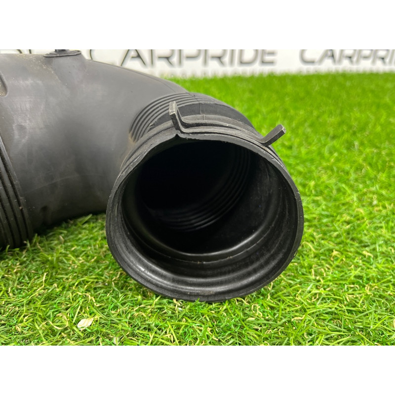 Патрубок повітряного фільтра (подача палива) AUDI Q7 4L 2007 3.6 7L0129684B