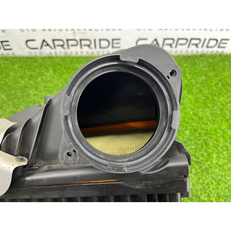 Корпус воздушного фильтра (впускная система) Volkswagen Touareg NF 2012 3.6 7P6129607Q