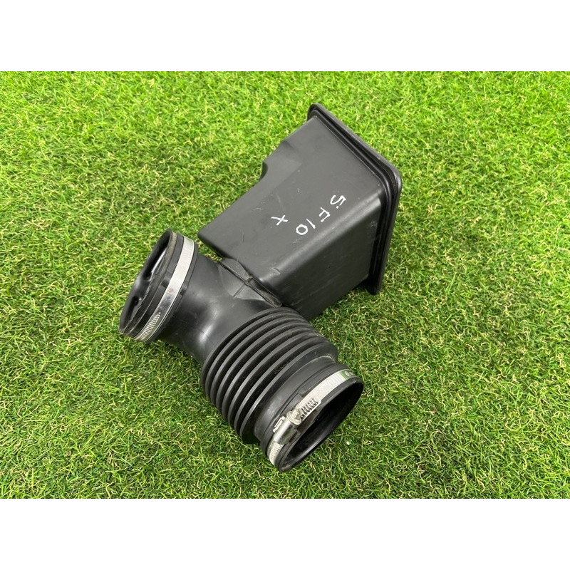 Резонатор воздушный (впускная система) BMW 5-series F10 2011 3.0 13717590595