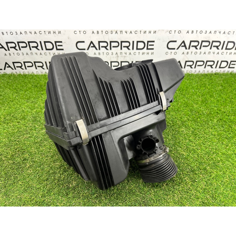 Корпус воздушного фильтра (впускная система) BMW X3 F25 2012 3.0 13717601871